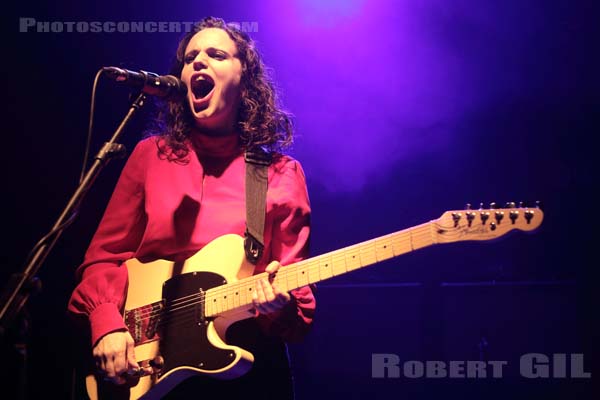 ANNA CALVI - 2019-04-04 - PARIS - Trabendo - 